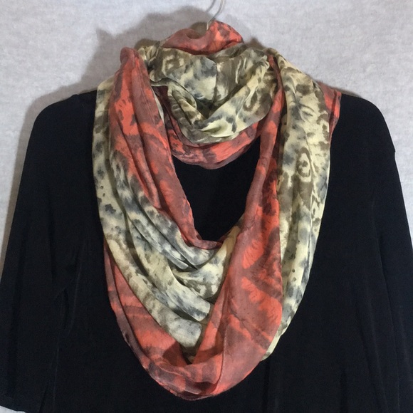 CHARLOTTE RUSSE Muted Rust Sage Green Extra Large Infinity Scarf Tie Dye Design - Picture 2 of 10
